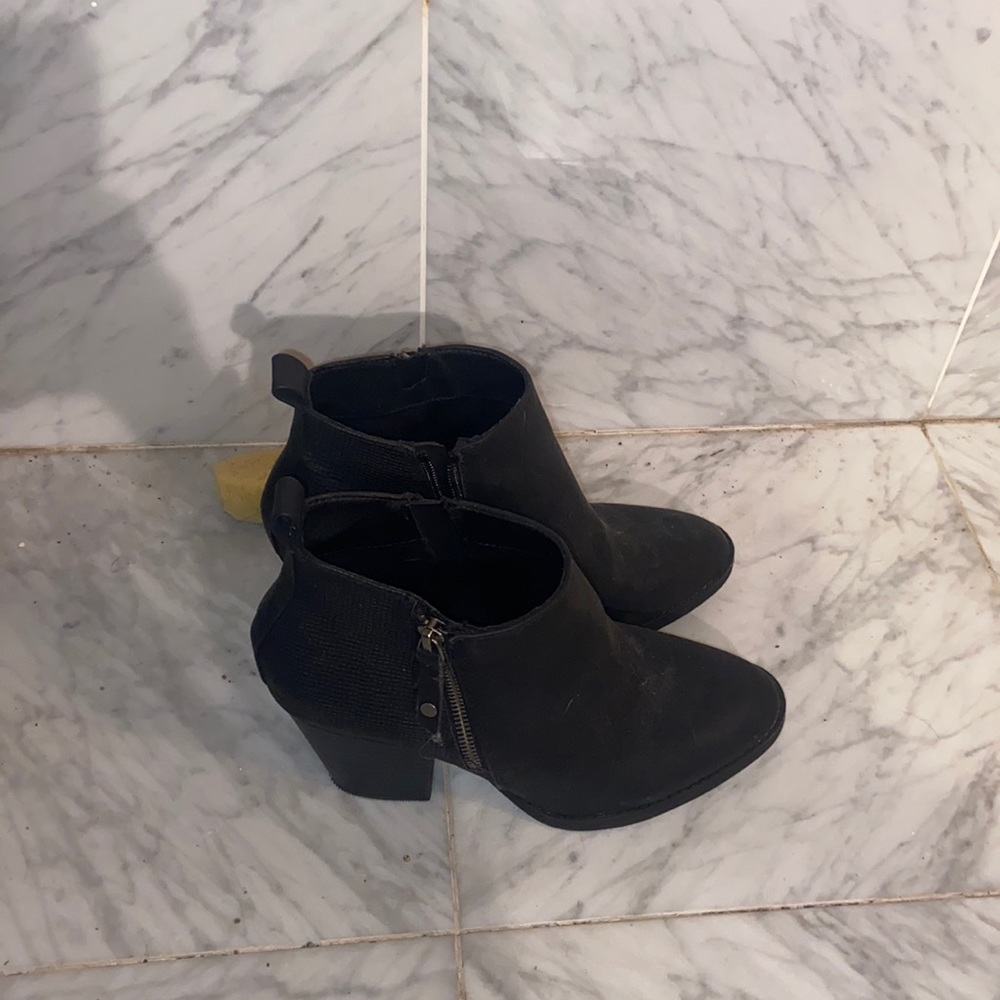 Black cowboy heels